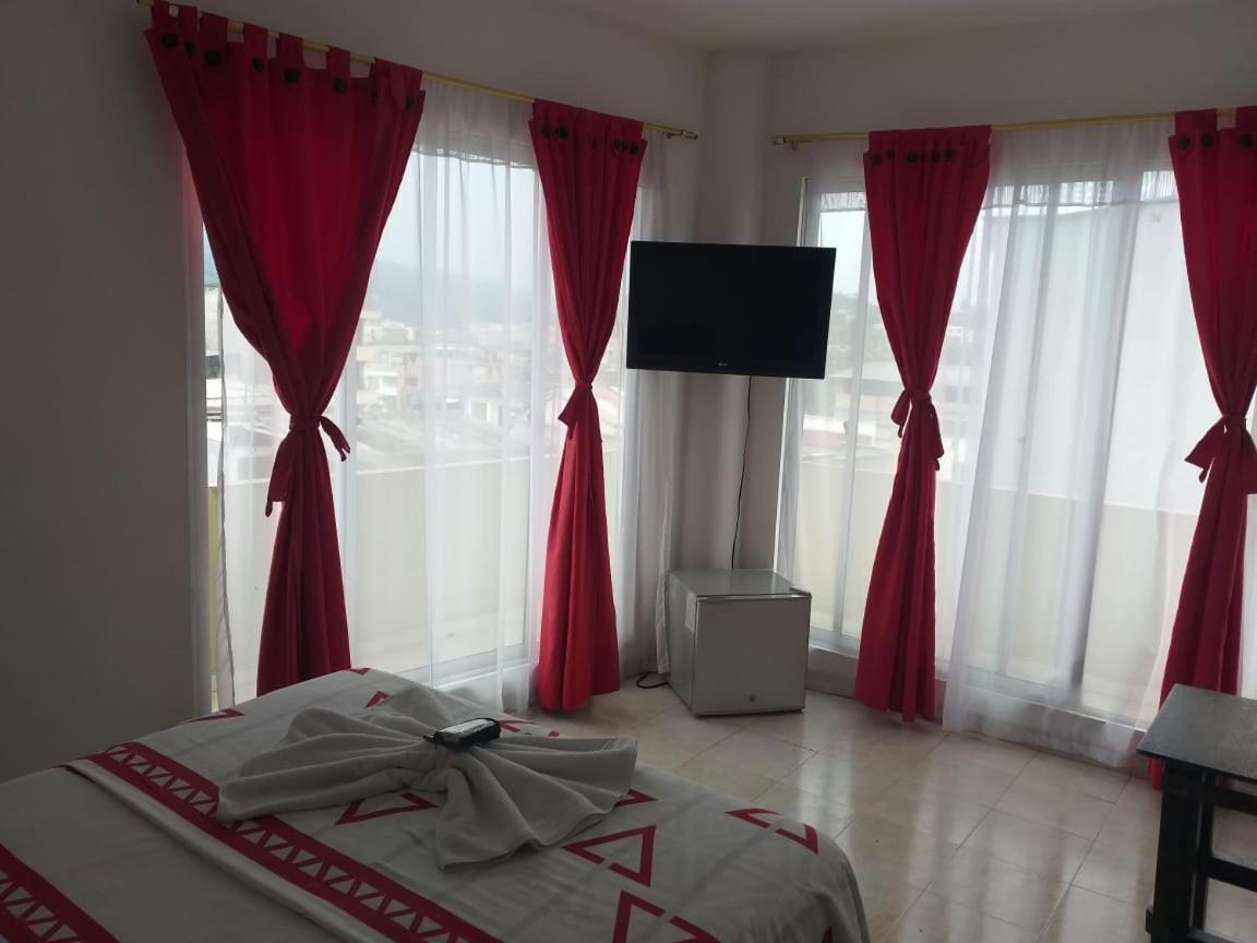 Hotel Luis Angel Mocoa Екстериор снимка